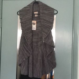 SUPER cute Sweater Vest